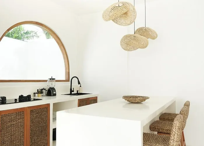 Adara * Uluwatu