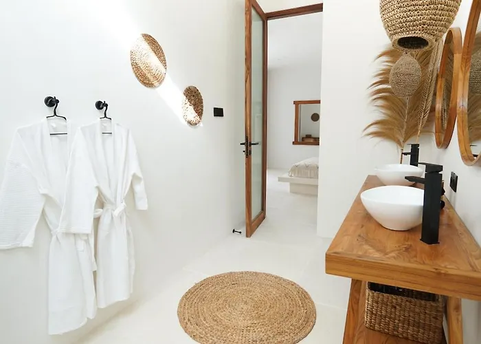 Adara * Uluwatu