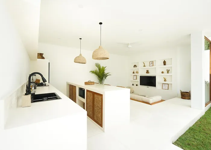 Villa Adara *